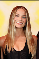 Celebrity Photo: Margot Robbie
1197x1796   172 kb
Viewed 17 times
@BestEyeCandy.com