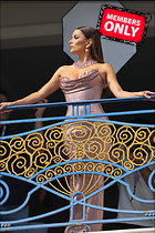 Celebrity Photo: Eva Longoria
4271x6403 2.6 mb
Viewed 0 times
@BestEyeCandy.com