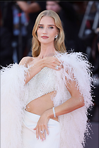 Celebrity Photo: Rosie Huntington-Whiteley
1365x2048 914 kb
Viewed 8 times
@BestEyeCandy.com
