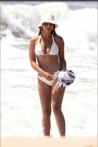 Brooks Nader and her husband William are photographed in the beach in the Hamptons New York 28.06..20.2020
2400x3600 1.2 mb
Viewed 7 times
@BestEyeCandy.com