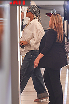 Celebrity Photo: Rihanna
1165x1747 1.1 mb
Viewed 9 times
@BestEyeCandy.com