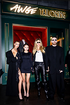 Celebrity Photo: Heidi Klum
1200x1800 223 kb
Viewed 7 times
@BestEyeCandy.com