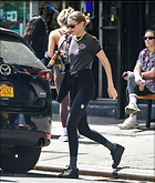 Celebrity Photo: Gigi Hadid
1735x2048 930 kb
Viewed 9 times
@BestEyeCandy.com