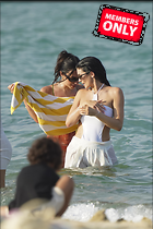 Celebrity Photo: Kylie Jenner
2334x3500 1.7 mb
Viewed 1 time
@BestEyeCandy.com