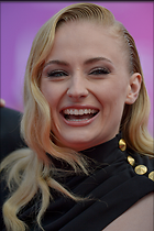 Celebrity Photo: Sophie Turner
2662x4000 1.2 mb
Viewed 3 times
@BestEyeCandy.com