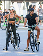 Celebrity Photo: Gisele Bundchen
940x1222 309 kb
Viewed 8 times
@BestEyeCandy.com