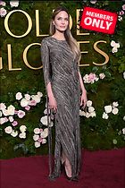 Celebrity Photo: Angelina Jolie
4952x7428 6.3 mb
Viewed 0 times
@BestEyeCandy.com