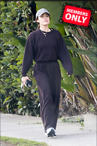 Celebrity Photo: Lucy Hale
2200x3300 1.9 mb
Viewed 1 time
@BestEyeCandy.com