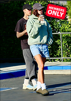 Celebrity Photo: Hailey Baldwin
1620x2301 2.0 mb
Viewed 0 times
@BestEyeCandy.com