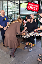 Celebrity Photo: Blake Lively
2333x3500 3.3 mb
Viewed 0 times
@BestEyeCandy.com