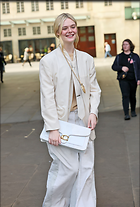 Celebrity Photo: Elle Fanning
2200x3246 1.4 mb
Viewed 9 times
@BestEyeCandy.com