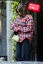 Kendall Jenner at Aldreds Coffee in West Hollywood 03-09-2020
2133x3200 3.9 mb
Viewed 1 time
@BestEyeCandy.com