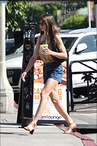 Celebrity Photo: Alison Brie
1200x1800 250 kb
Viewed 18 times
@BestEyeCandy.com