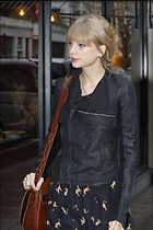 Celebrity Photo: Taylor Swift
2615x3923 1.4 mb
Viewed 4 times
@BestEyeCandy.com