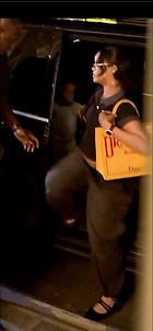 Celebrity Photo: Rihanna
1477x3200 1,086 kb
Viewed 5 times
@BestEyeCandy.com