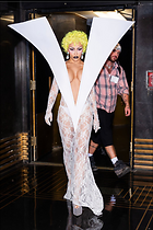 Celebrity Photo: Doja Cat
1200x1800 243 kb
Viewed 4 times
@BestEyeCandy.com