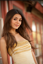 Celebrity Photo: Victoria Justice
733x1100 484 kb
Viewed 5 times
@BestEyeCandy.com