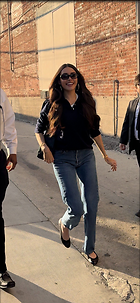 Celebrity Photo: Madison Beer
1200x2598 478 kb
Viewed 11 times
@BestEyeCandy.com