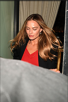 Celebrity Photo: Margot Robbie
1200x1800 192 kb
Viewed 7 times
@BestEyeCandy.com