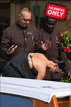 Celebrity Photo: Kimberly Kardashian
2333x3500 2.3 mb
Viewed 1 time
@BestEyeCandy.com