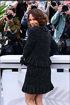 Celebrity Photo: Halle Berry
1200x1800 354 kb
Viewed 15 times
@BestEyeCandy.com