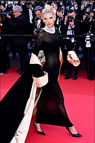 Celebrity Photo: Elsa Hosk
667x1000 94 kb
Viewed 4 times
@BestEyeCandy.com