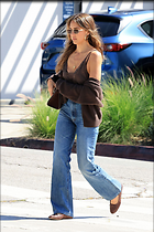 Celebrity Photo: Jessica Alba
1200x1800 284 kb
Viewed 15 times
@BestEyeCandy.com