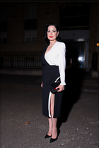 Celebrity Photo: Dita Von Teese
4 Photos
Photoset #740926
@BestEyeCandy.com