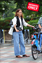 Celebrity Photo: Katie Holmes
2333x3500 2.8 mb
Viewed 1 time
@BestEyeCandy.com