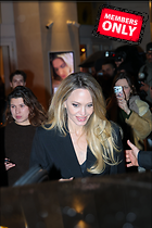 Celebrity Photo: Angelina Jolie
2334x3499 2.7 mb
Viewed 0 times
@BestEyeCandy.com