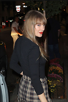 Celebrity Photo: Taylor Swift
10 Photos
Photoset #723174
@BestEyeCandy.com