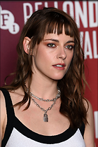 Celebrity Photo: Kristen Stewart
2803x4203 1,086 kb
Viewed 19 times
@BestEyeCandy.com