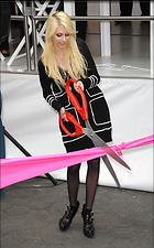 Celebrity Photo: Taylor Momsen
1865x3000 622 kb
Viewed 6 times
@BestEyeCandy.com