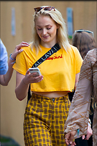Celebrity Photo: Sophie Turner
1280x1920 359 kb
Viewed 3 times
@BestEyeCandy.com