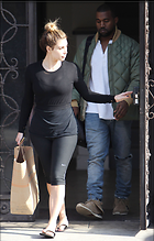 Celebrity Photo: Kimberly Kardashian
1922x3000 494 kb
Viewed 2 times
@BestEyeCandy.com