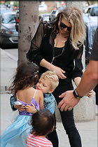 Celebrity Photo: Stacy Ferguson
2135x3200 568 kb
Viewed 9 times
@BestEyeCandy.com