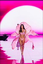 Celebrity Photo: Emily Ratajkowski
1365x2048 689 kb
Viewed 13 times
@BestEyeCandy.com