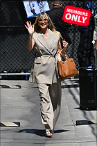 Celebrity Photo: Heidi Klum
2144x3216 2.8 mb
Viewed 1 time
@BestEyeCandy.com