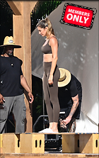 Celebrity Photo: Gisele Bundchen
1886x3000 1.6 mb
Viewed 0 times
@BestEyeCandy.com