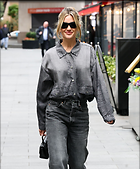 Celebrity Photo: Ashley Roberts
2200x2653 1.4 mb
Viewed 12 times
@BestEyeCandy.com