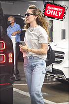 Celebrity Photo: Miley Cyrus
1624x2436 2.4 mb
Viewed 1 time
@BestEyeCandy.com