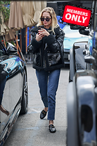 Celebrity Photo: Ashley Benson
2133x3200 2.8 mb
Viewed 1 time
@BestEyeCandy.com