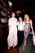 Celebrity Photo: Heather Graham
1200x1800 262 kb
Viewed 4 times
@BestEyeCandy.com