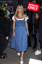 Celebrity Photo: Heidi Klum
3757x5638 3.3 mb
Viewed 0 times
@BestEyeCandy.com