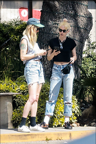 Celebrity Photo: Kristen Stewart
1328x1992 1.2 mb
Viewed 7 times
@BestEyeCandy.com