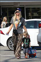 Celebrity Photo: Paris Hilton
1685x2528 947 kb
Viewed 8 times
@BestEyeCandy.com