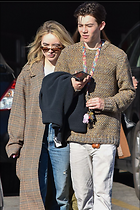 Celebrity Photo: Sabrina Carpenter
1280x1920   460 kb
Viewed 8 times
@BestEyeCandy.com