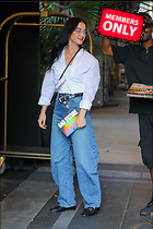Celebrity Photo: Katy Perry
2000x3000 2.9 mb
Viewed 0 times
@BestEyeCandy.com