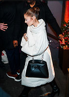 Celebrity Photo: Ariana Grande
7 Photos
Photoset #729259
@BestEyeCandy.com