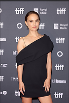 Celebrity Photo: Natalie Portman
1200x1799 165 kb
Viewed 21 times
@BestEyeCandy.com